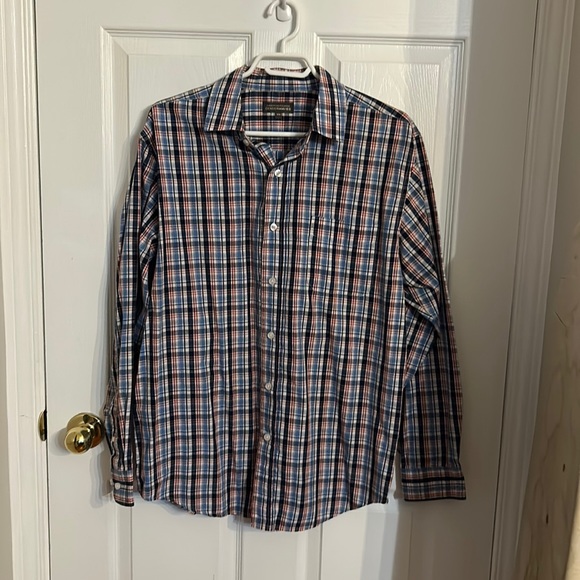 Denver Hays. Long Sleeve button up dress shirt. Men’s medium. Good condition - Picture 1 of 4